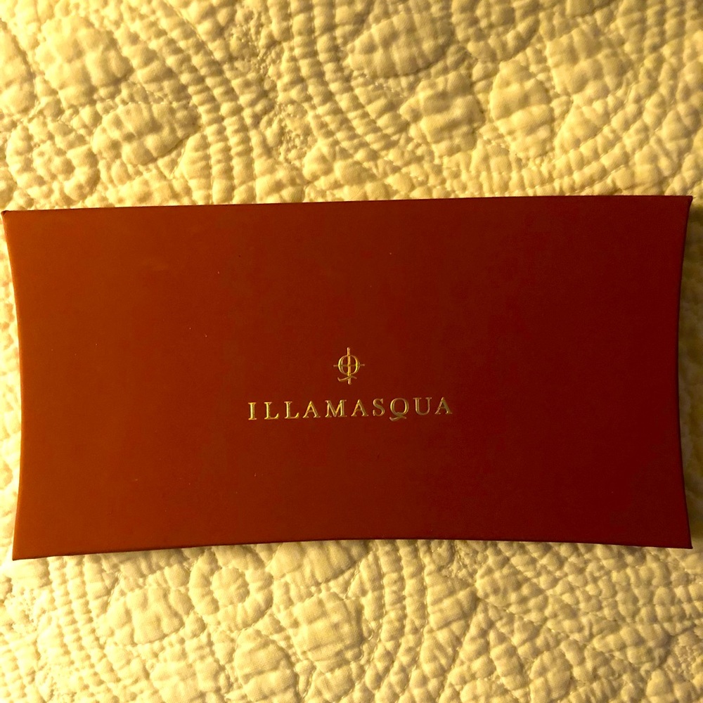 Illamaqua pallete.